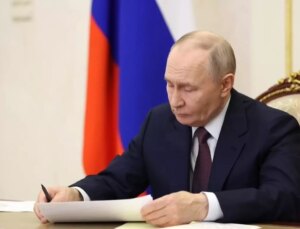 Rusya’dan 100 milyon kişiyi etkileyen yasak, WhatsApp’a erişim engeli getirildi