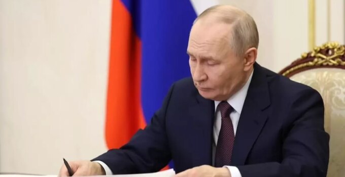 Rusya’dan 100 milyon kişiyi etkileyen yasak, WhatsApp’a erişim engeli getirildi