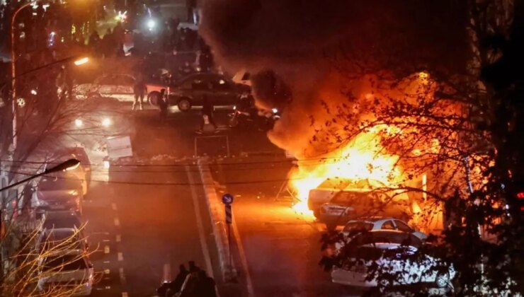 Sınır komşumuzu kan gölüne çeviren olaylarda ölü sayısı 7 bini aştı