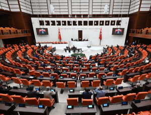 Son dakika… Yeni trafik düzenlemesi TBMM’de kabul edildi