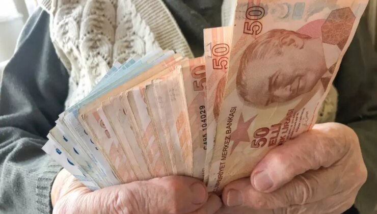 AK Parti’den bayram ikramiyesine zam bekleyen emeklileri üzen açıklama