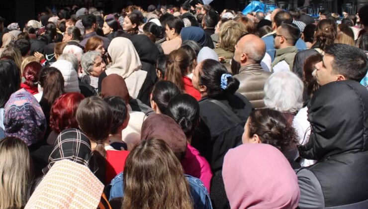Aydın’da indirim izdihamı: Ezilen ve bayılanlar hastaneye kaldırıldı