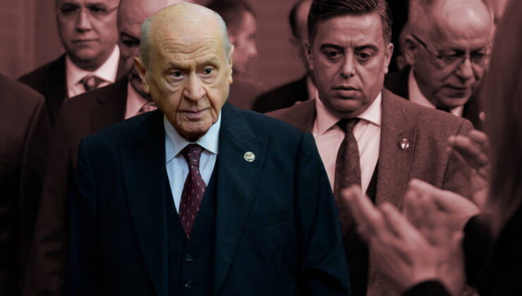 Bahçeli’nin yüzük ve rozet tercihi dikkat çekti