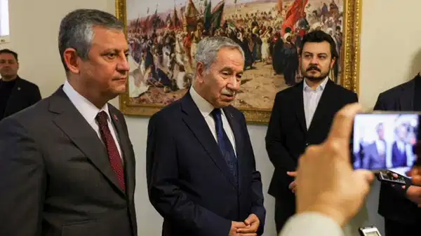 Bülent Arınç’tan ‘Özgür Özel’, ‘mutlak butlan’ ve ‘misyon’ açıklamaları: ‘Ben AK Partiliyim, Erdoğan liderim’