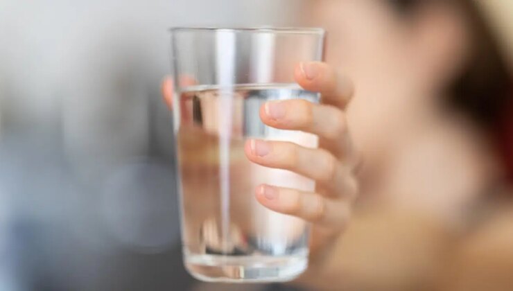 CHP’li Başevirgen: ‘Dört kişilik bir ailenin aylık içme suyu masrafı 3 bin lirayı buluyor’