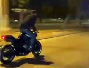 ‘Dur’ ihtarına uymayan motosiklet sürücüsüne 497 bin lira ceza