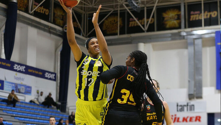 Fenerbahçe Opet yarı finalde