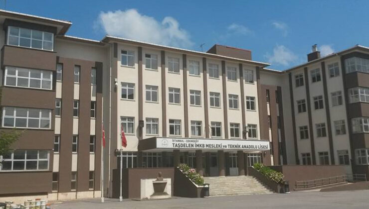 İstanbul’daki lisede öğrenci dehşeti: 2 öğretmeni ve 1 öğrenciyi bıçakladı