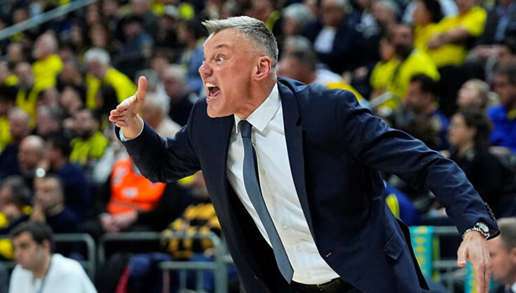 Sarunas Jasikevicius’tan maç sonu Tucker’a övgü!