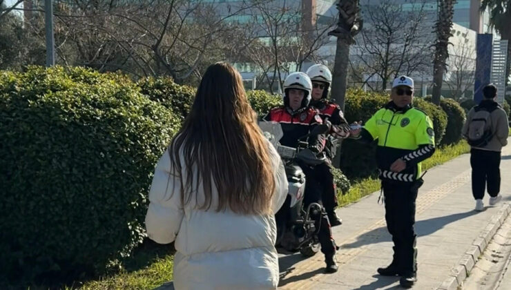 Sınav öncesi kimliğini unutan öğrencinin yardımına motorize polis timi yetişti